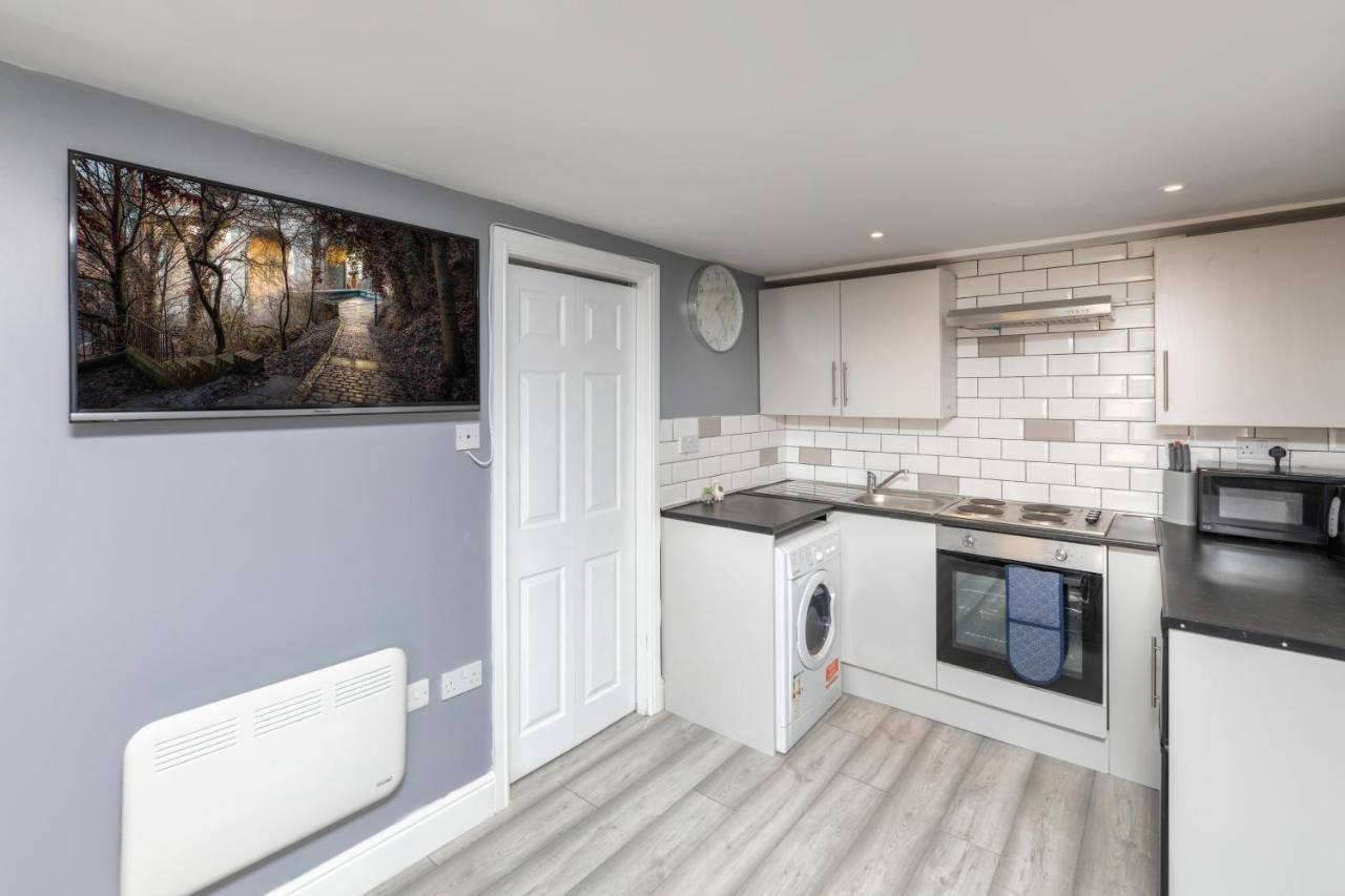 Stockton Town Centre Studio Apartments Free Parking And Wi-Fi Exterior photo